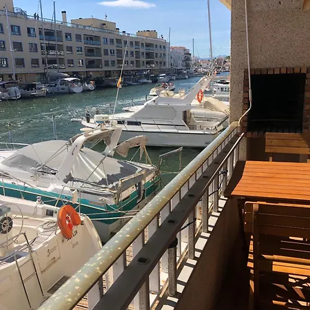 Global Immo 3397 Port Ambar Apartament