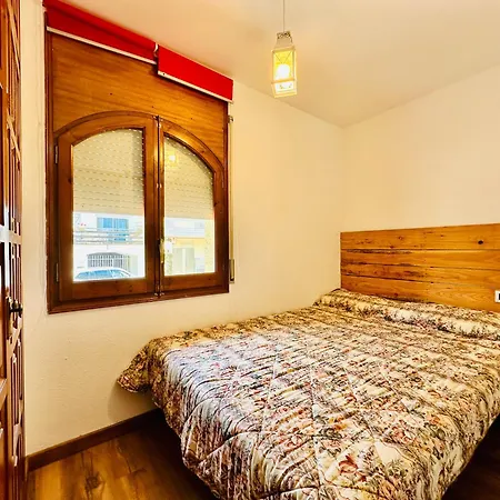 Global Immo 3397 Port Ambar Apartament *